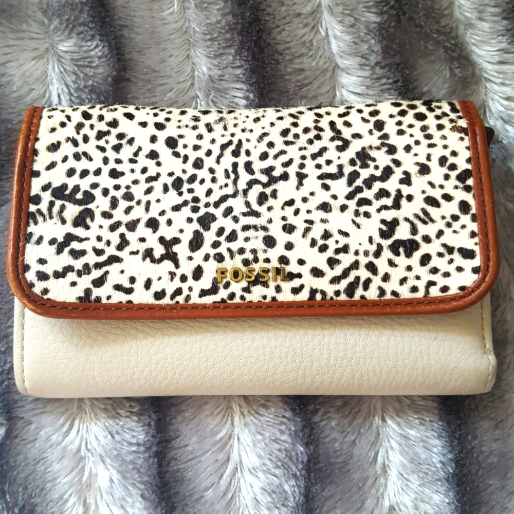 Fossil tri-fold wallet